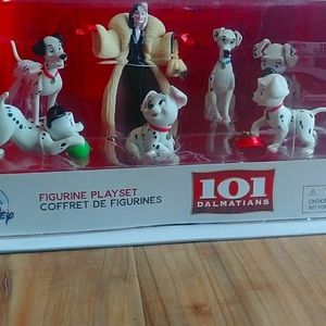 NWT 101 Dalmatians figures